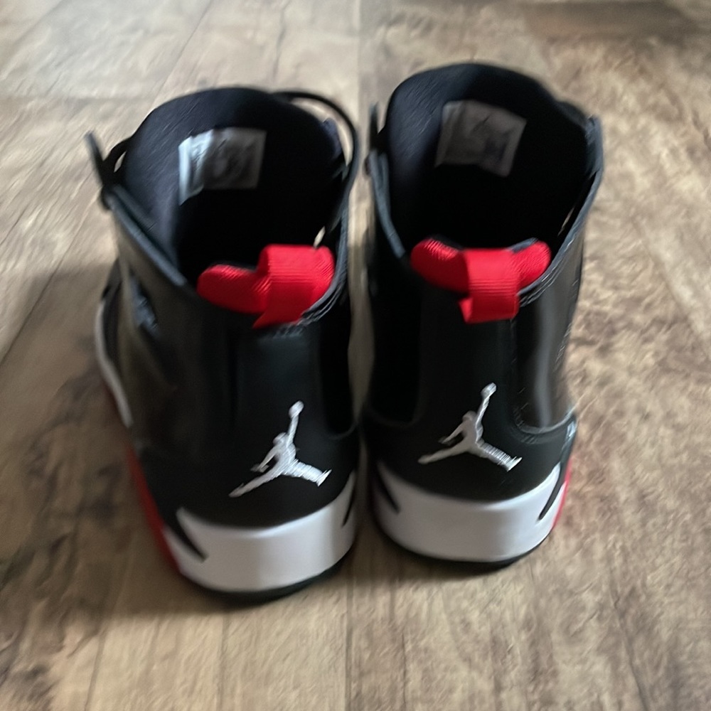 Shoes - Picture 3 of 4